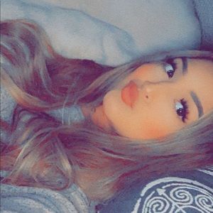 Meet your Posher, Beatriz